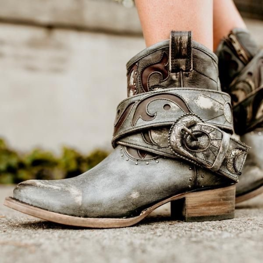 ISO Freebird Tash boot